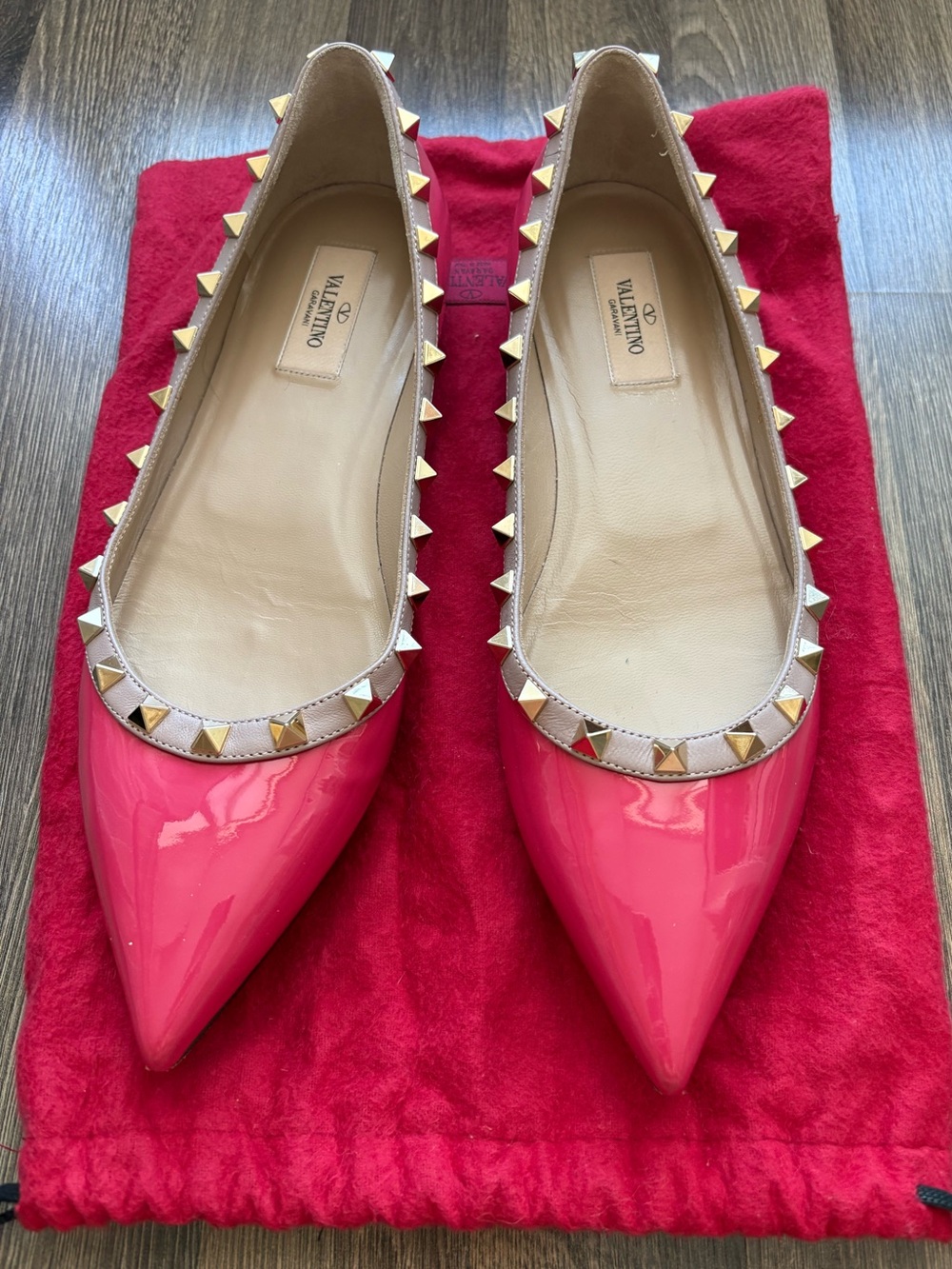 Valentino Garavani Pink Patent Leather Rockstud Pointed Toe Flats